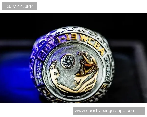 康大女篮佩奇领衔夺冠荣耀官方发布上赛季冠军戒指盛况