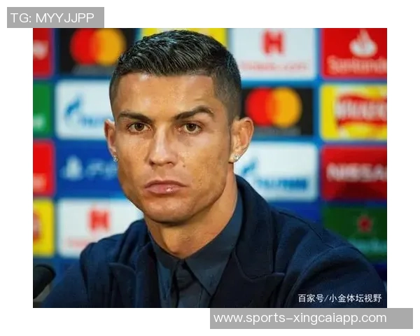 C罗社交媒体分享新造型清爽寸头引发粉丝热议 C罗社交媒体分享新造型清爽寸头引发粉丝热议