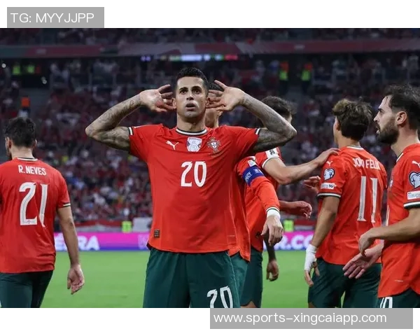 C罗分享葡萄牙队训练瞬间全力备战世预赛坚定信念不负使命 C罗分享葡萄牙队训练瞬间全力备战世预赛坚定信念不负使命