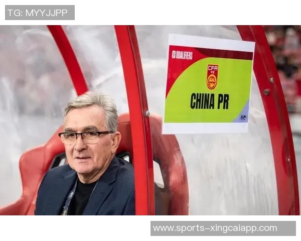 伊万谈教练压力:舆论与球迷是职业挑战,无法承受者不适合执教 伊万谈教练压力:舆论与球迷是职业挑战,无法承受者不适合执教