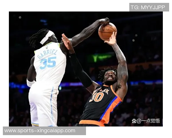 浓眉上半场火力全开13投8中砍下21分6篮板助球队领先对手 浓眉上半场火力全开13投8中砍下21分6篮板助球队领先对手